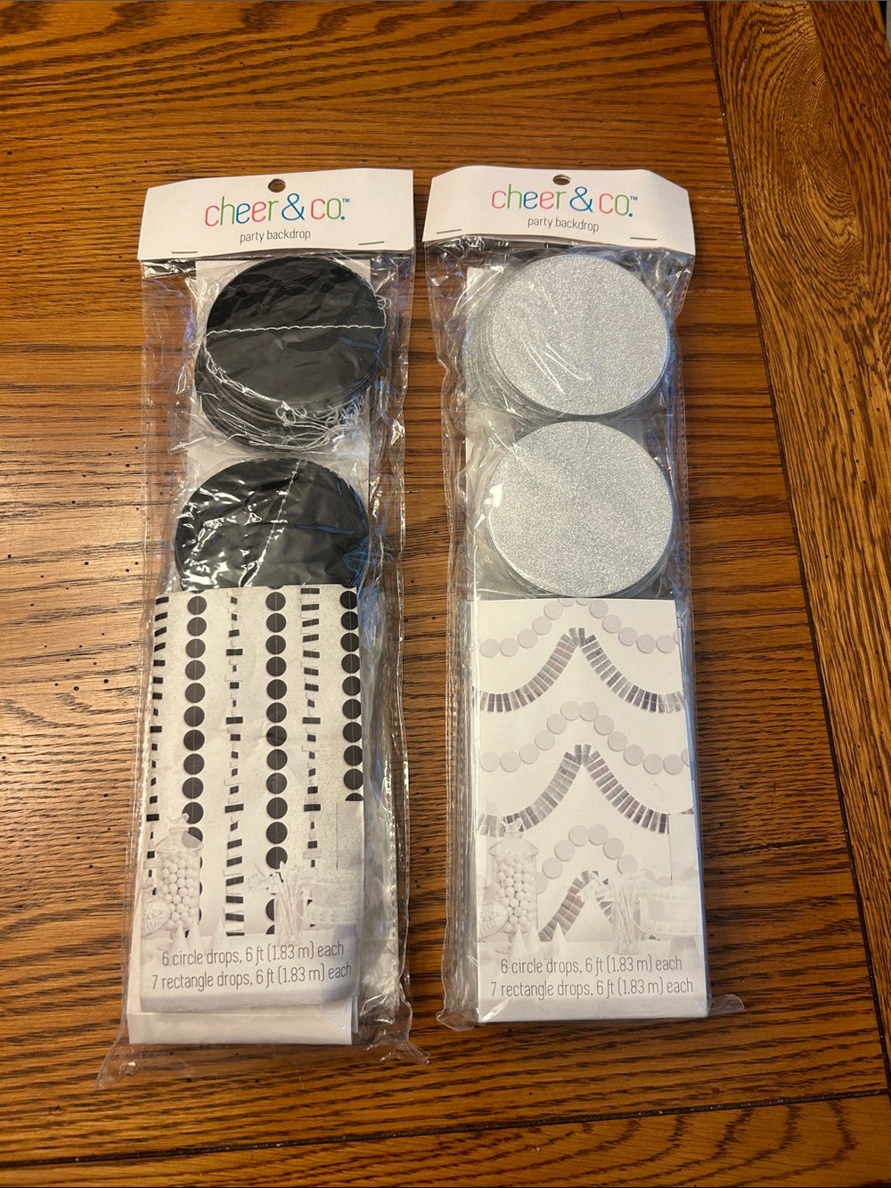 cheer & co. Party Backdrop Drops in Black and Silver/2